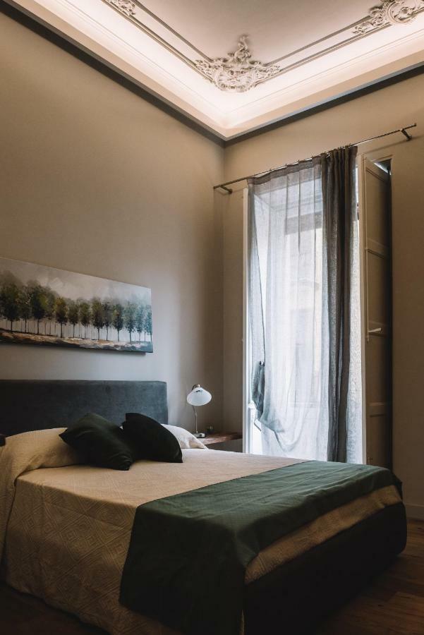 Four Elements Apartments คาตาเนีย ภายนอก รูปภาพ