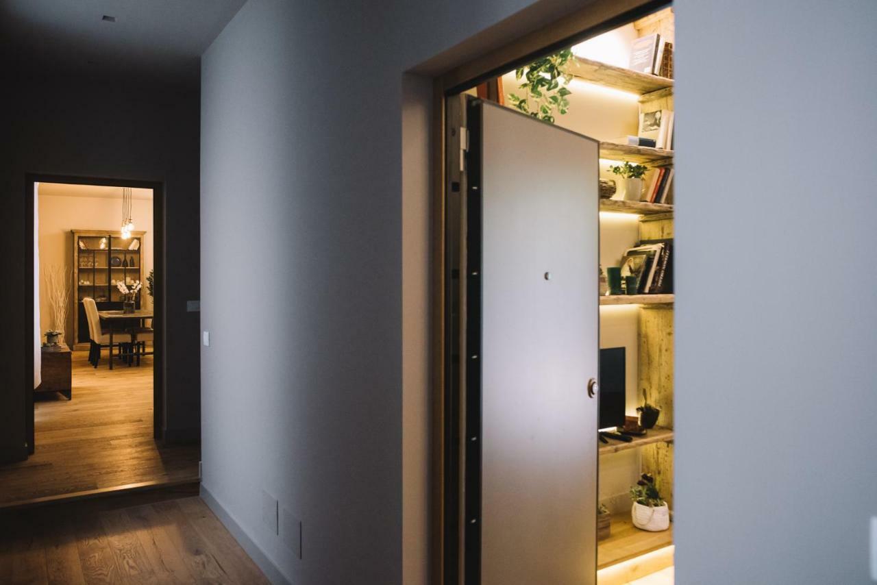 Four Elements Apartments คาตาเนีย ภายนอก รูปภาพ