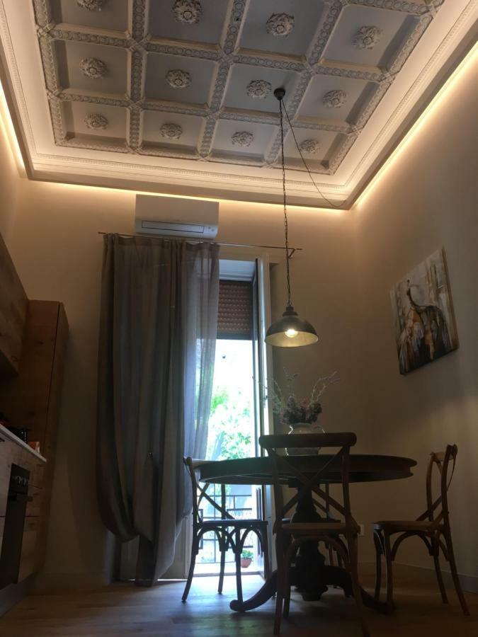 Four Elements Apartments คาตาเนีย ภายนอก รูปภาพ