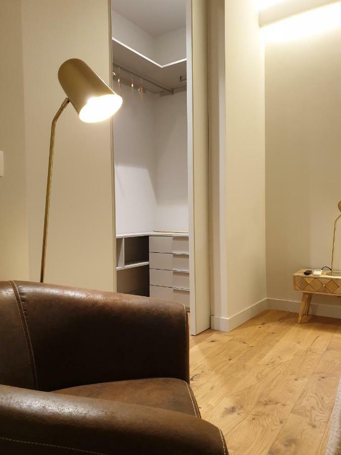 Four Elements Apartments คาตาเนีย ภายนอก รูปภาพ