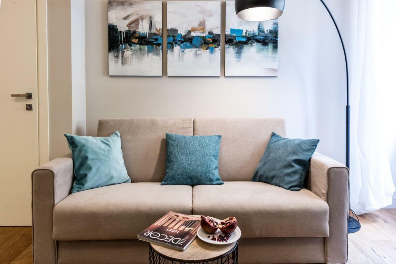 Four Elements Apartments คาตาเนีย ภายนอก รูปภาพ